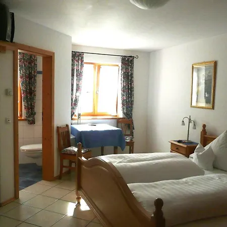 Caesar - Garni Bed & Breakfast 3*