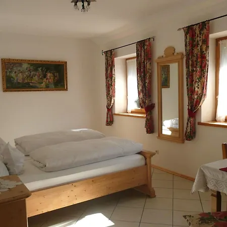 Caesar - Garni 3*