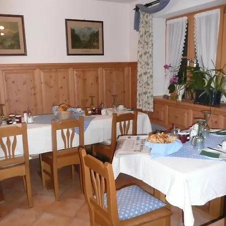 Caesar - Garni Alojamento de Acomodação e Pequeno-almoço