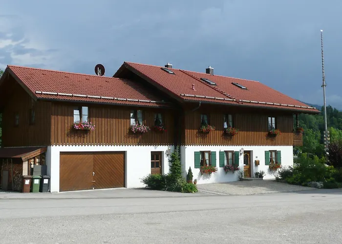 Caesar - Garni Oda ve Kahvaltı Bad Heilbrunn