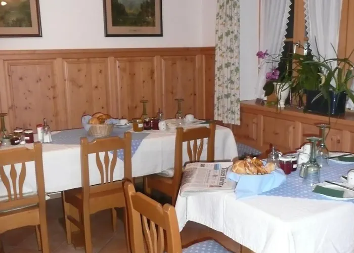 Caesar - Garni Oda ve Kahvaltı